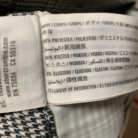 Abercrombie & Fitch Shorts - Picture 6 of 8